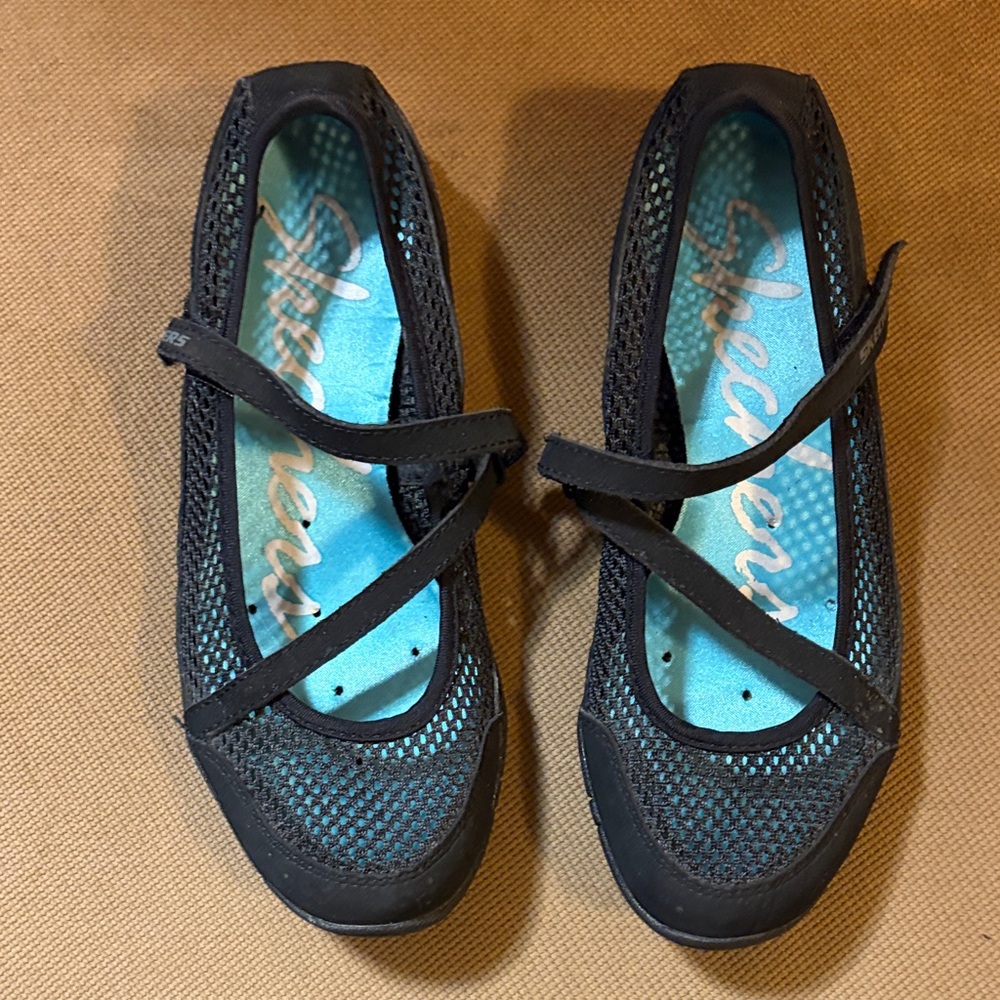 Skechers Women's Black Mesh Flats
